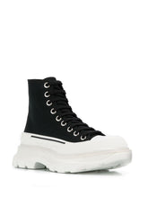 Alexander Mcqueen Tread Slick Chunky Lace-Up Platform Sneakers Black