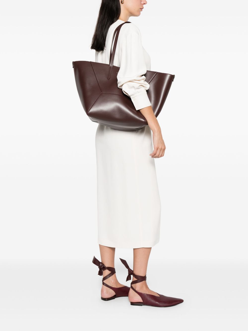 Brunello Cucinelli BC Duo panelled leather tote bag bordeaux