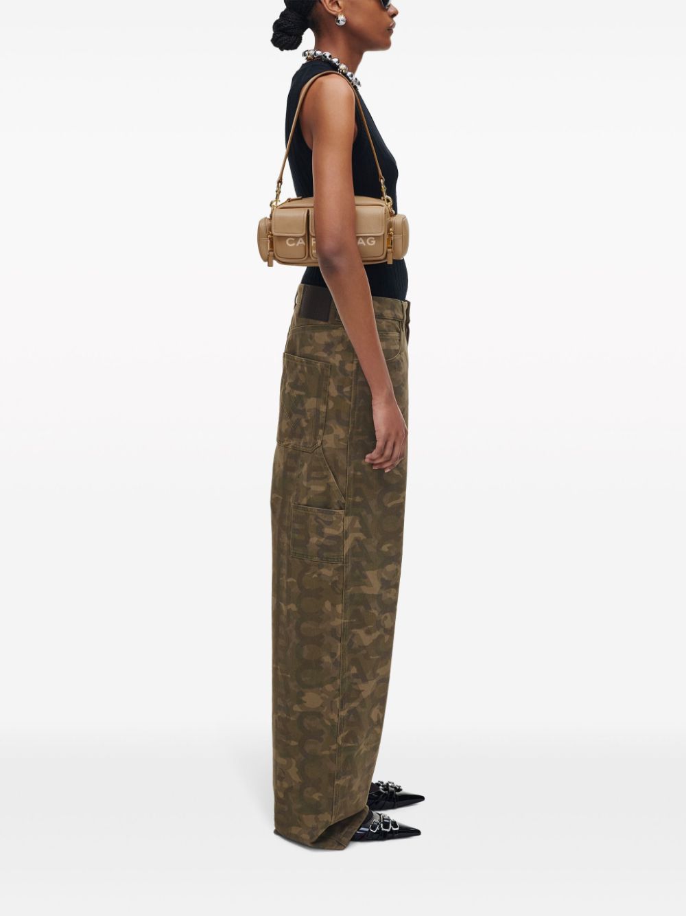 Marc Jacobs The Leather Cargo Shoulder Bag in Camel
