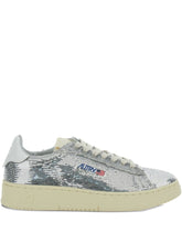032C Low-Top Medialist Silver Sneakers Silver