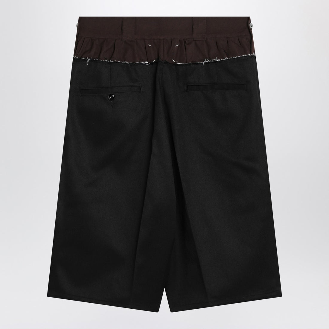 Maison Margiela Bermuda pleated high-waisted shorts with contrast stitching black Black