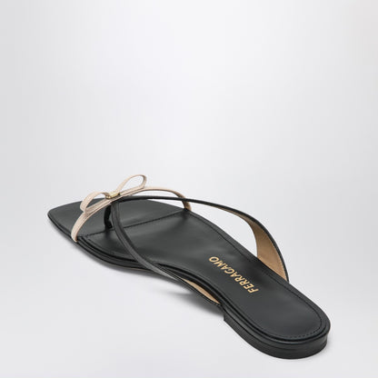 Ferragamo Mini Bow Leather Flip-Flops Black and Powdery black