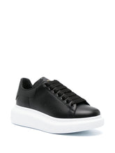 Alexander McQueen Oversized low-top Sneakers Black