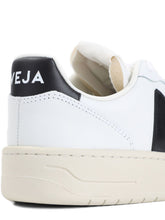 Veja V-10 Sneakers 