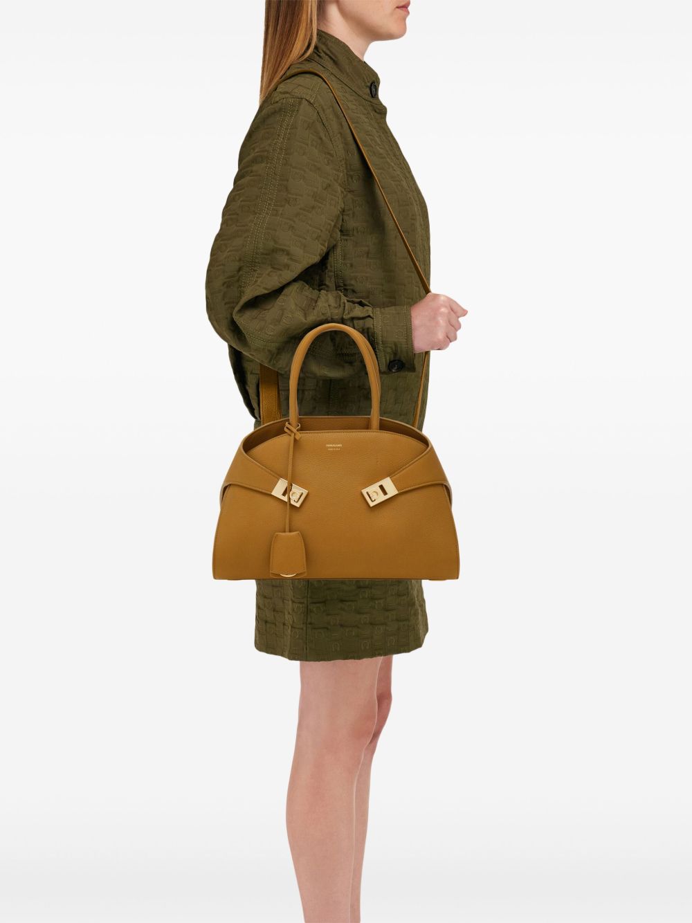 Ferragamo Hug Medium Leather Tote Bag Leather Brown