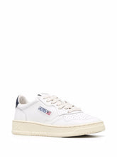 Autry Medalist Calf Leather Low-Top Sneakers Blue