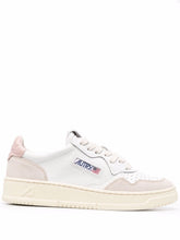 Autry Medialist Low Sneakers Powder Powder