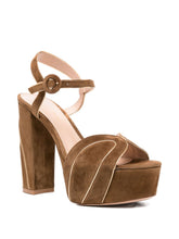 Gianvito Rossi Platform Leather Sandals Brown leather brown