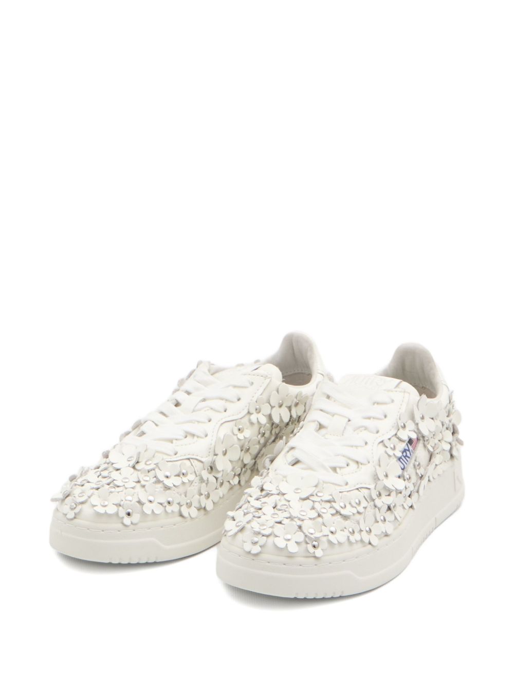 032C Medialist Low Patent Leather Sneakers Silver