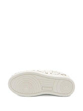 032C Medialist Low Patent Leather Sneakers Silver