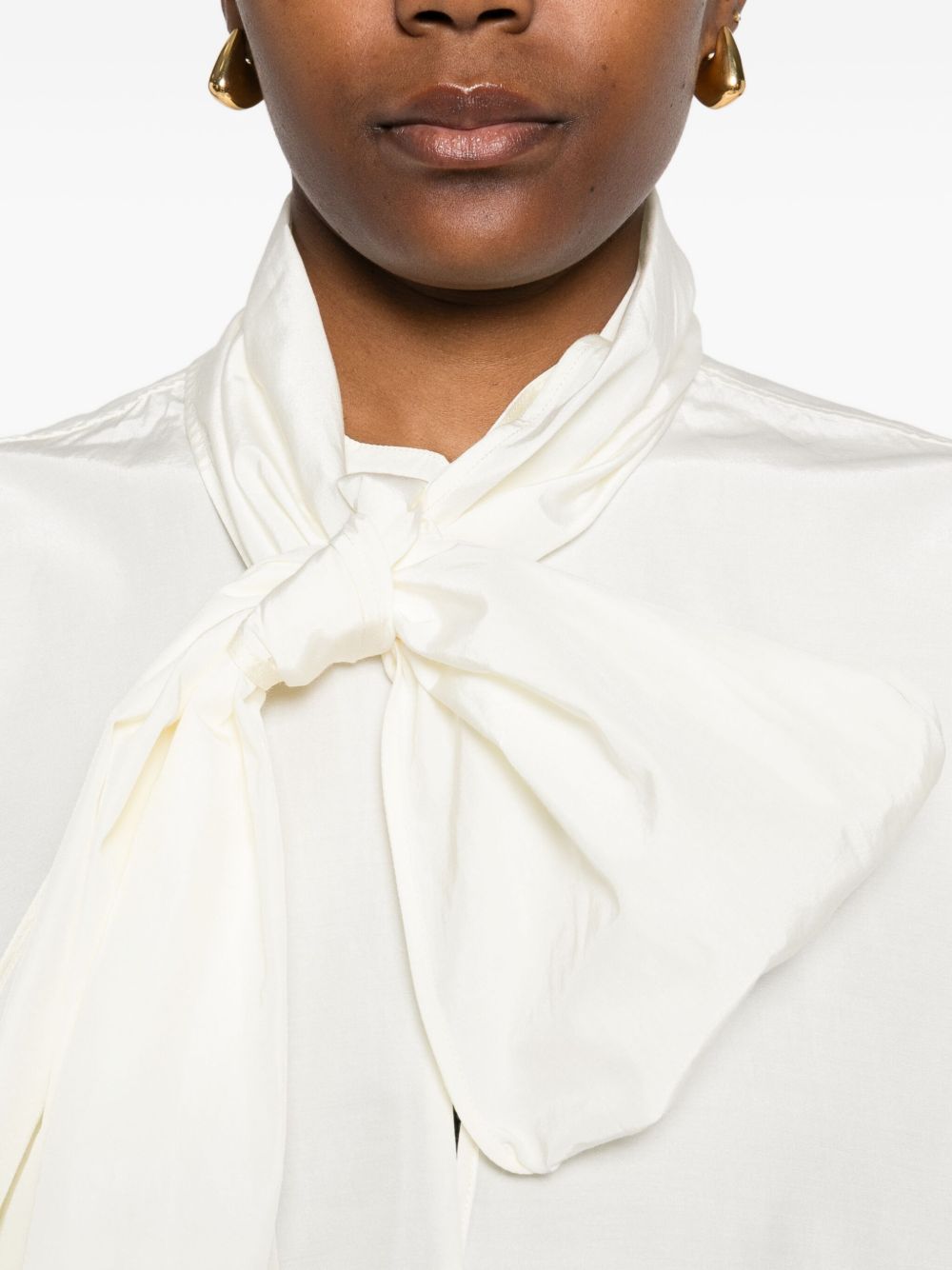 Forte Forte Pussy-Bow Off-White Curved Hem Shirt White