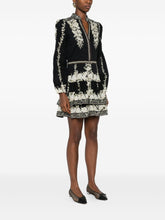 Alice + Olivia Floral-Print Tiered Maxi Dress Black