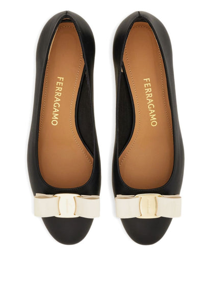 Ferragamo Vara Silk-Nylon Leather Pumps Black