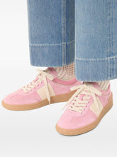 Valentino Garavani Upvillage in crust Sneaker PINK