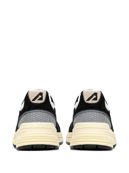 Autry Sneakers BLACK