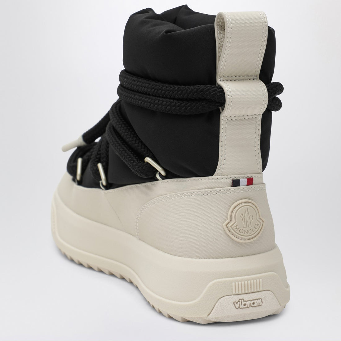 Moncler Altive Mid Snow Boots in Black Black