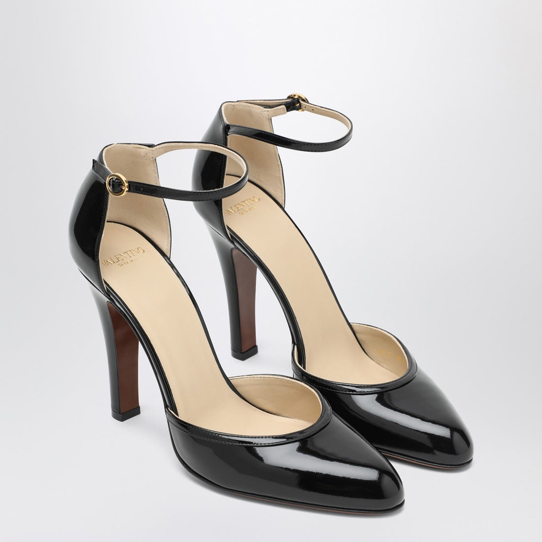 Valentino Garavani Hi Dolly black patent leather pumps Black