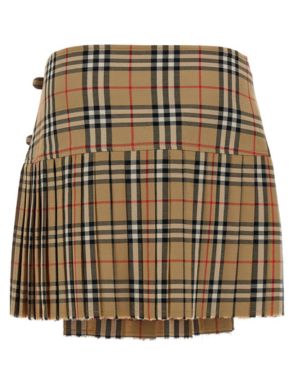 Burberry Kilt Skirt Beige
