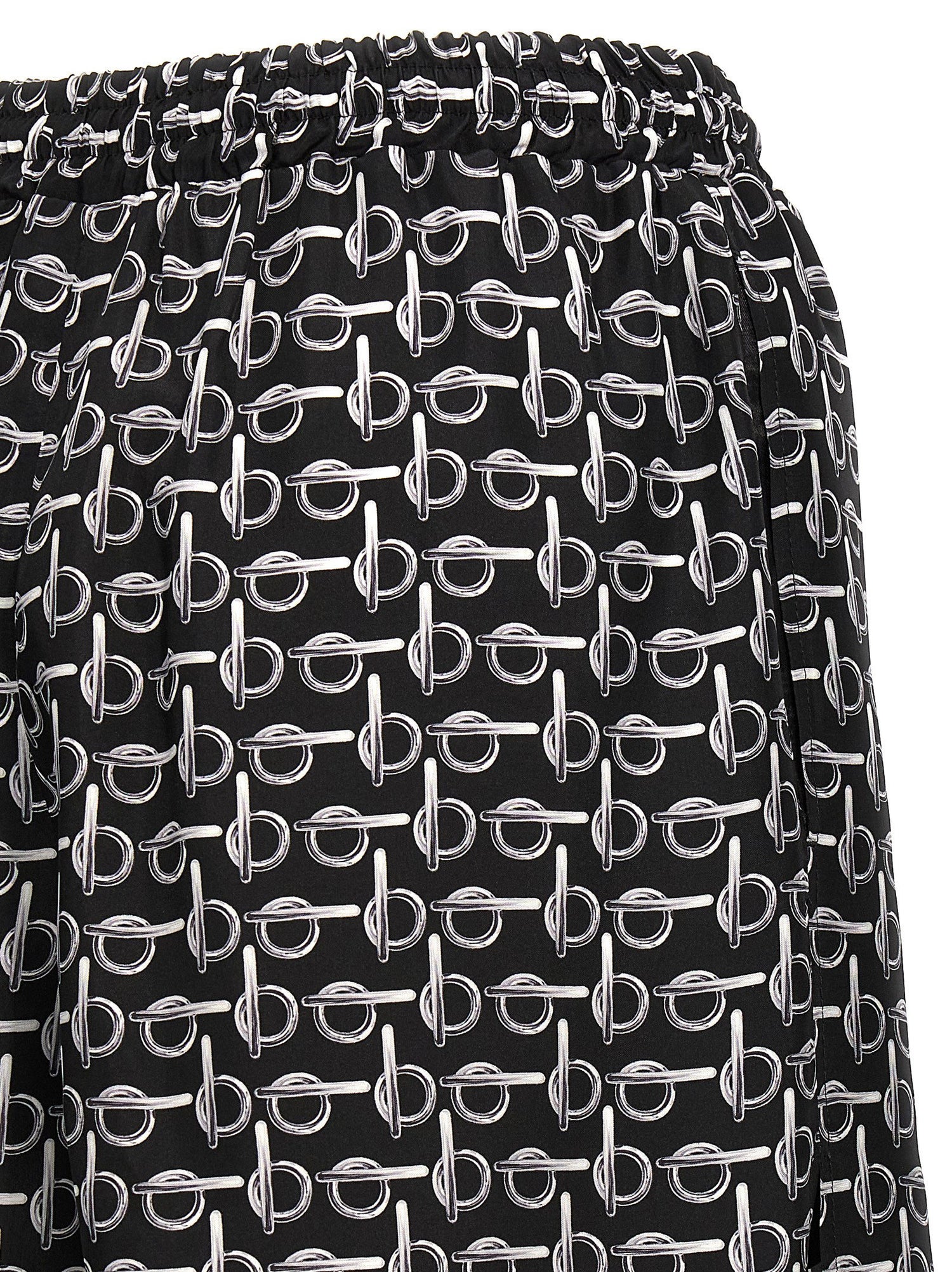 Burberry Press Shorts Black