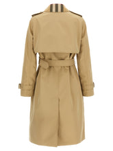 Burberry Sandridge Trench Coat Beige