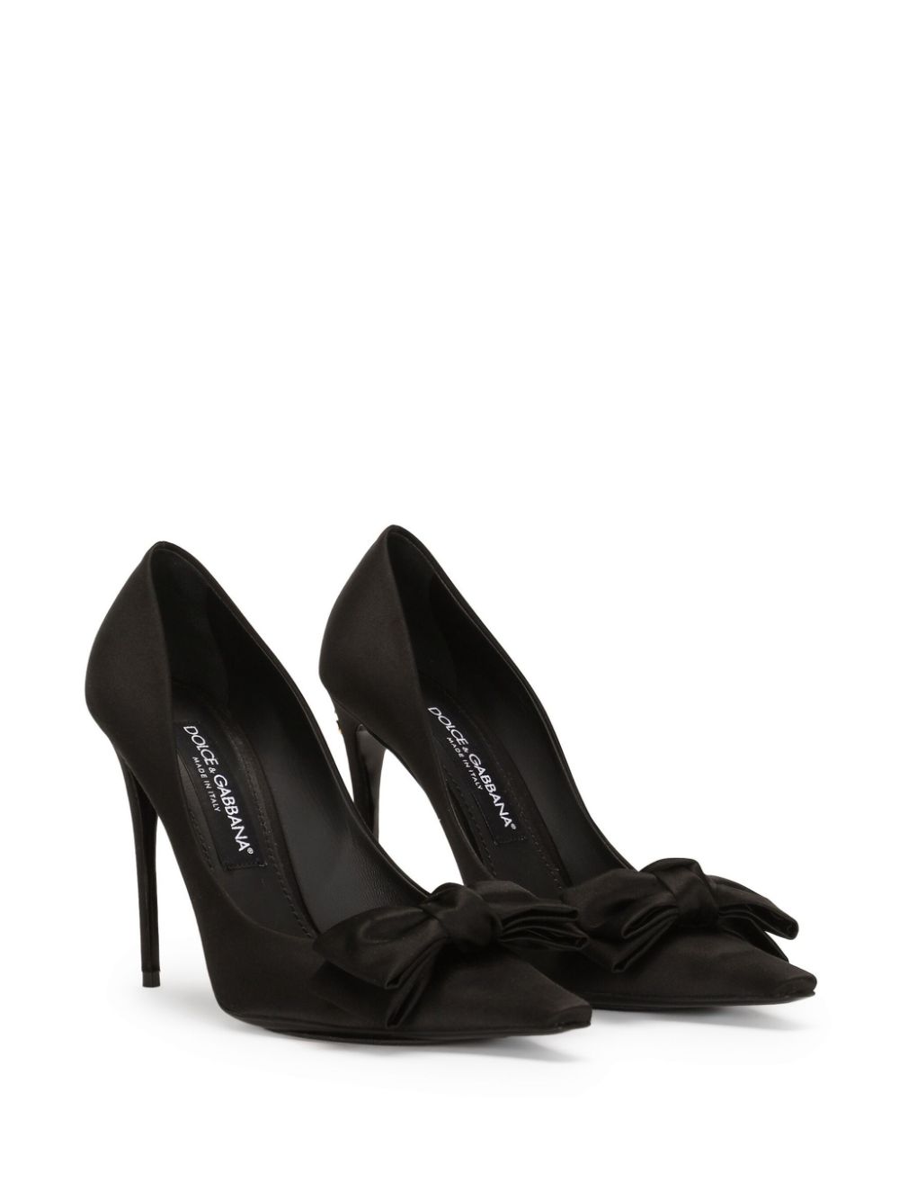 Satin pumps with bow detail