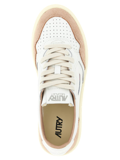 Autry Medalist Low Sneakers Pink
