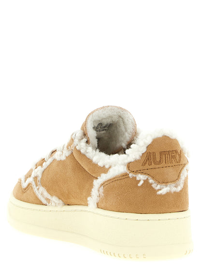 Autry Medalist Low Sneakers Brown