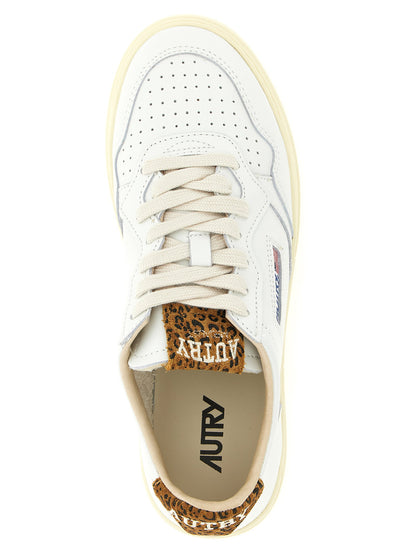 Autry Medalist Low Sneakers Brown