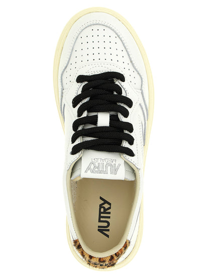 Autry Medalist Low Sneakers Brown