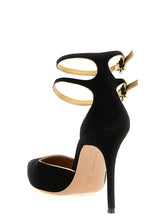 Gianvito Rossi Ivette Pumps Black
