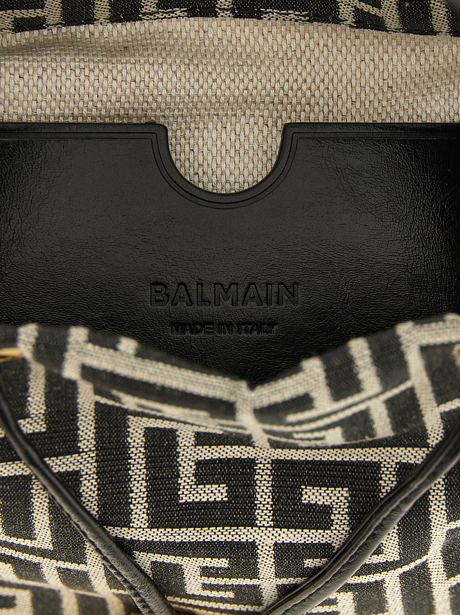 Balmain Pulse Mini Bucket Bag White/black