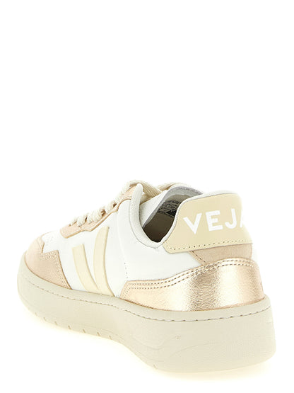 Veja V-90 Sneakers Gold