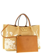 Shopping Valentino Garavani Medium Raffia Beige