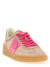 Valentino Garavani Upvillage Sneakers Pink
