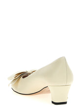 Valentino Garavani Bowow Pumps White