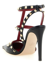 Valentino Garavani Rockstud Pumps Black